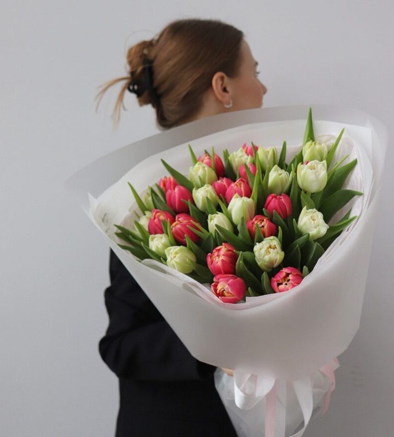 Bukiet tulipanów pełnych