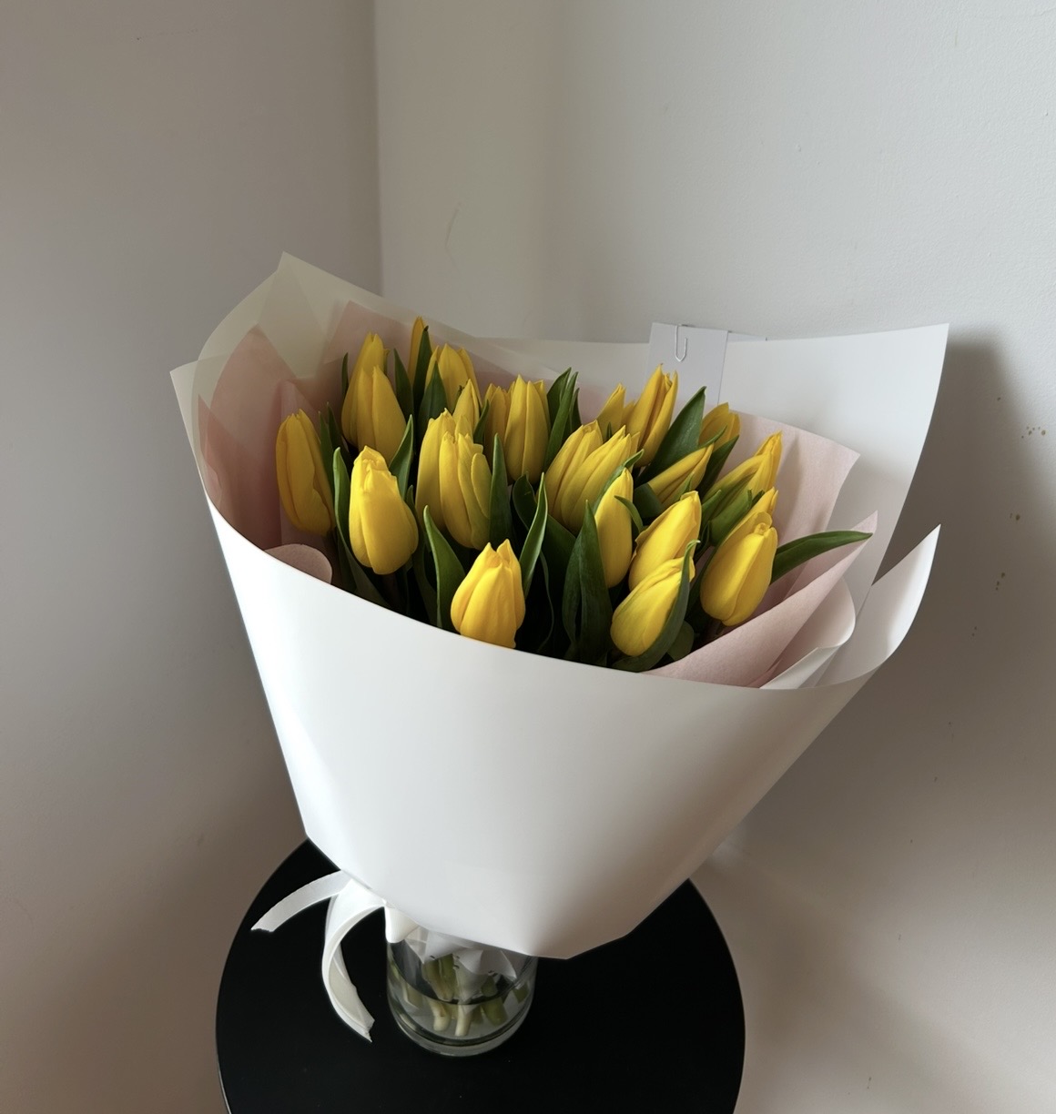 Bukiet żółtych tulipanów - obrazek 2